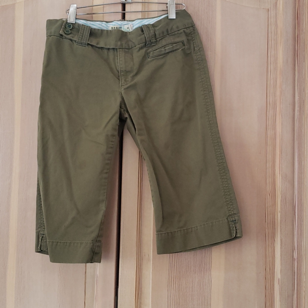 Army green Old navy shorts